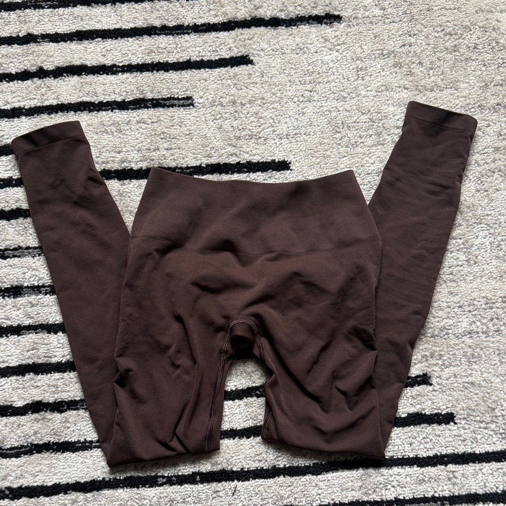 Alphalete Pump Mid-rise Legging